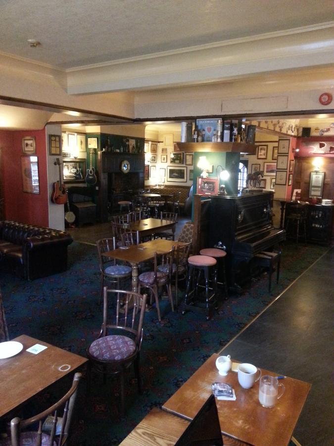 The Black Horse Hellifield Extérieur photo